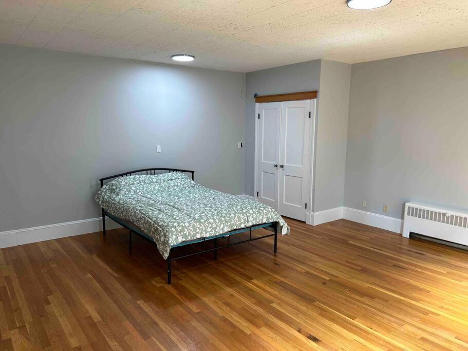 Spacious Medford Gem Exterior foto